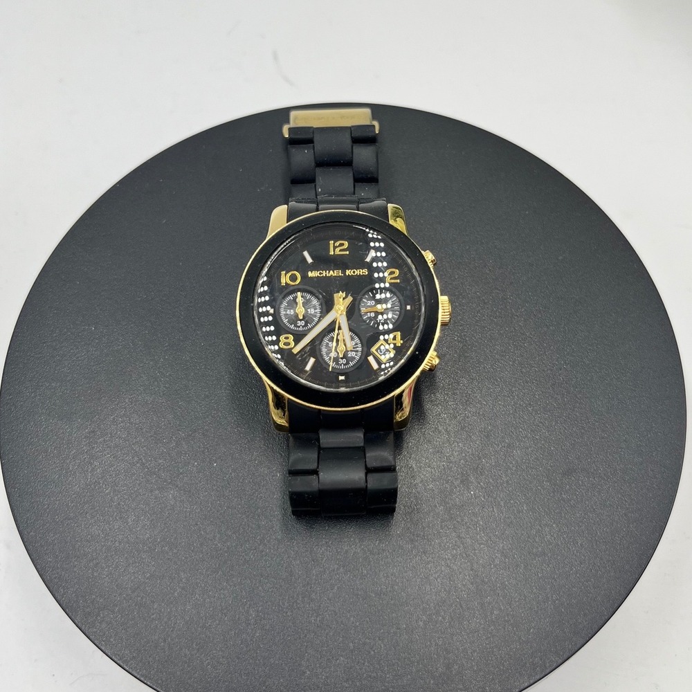 Michael Kors Runway Mk5191
Women's Chronograph Wrist 38mm
Watch New Battery